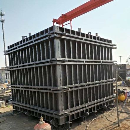 Plieninės dėžės kanalizacijos forma